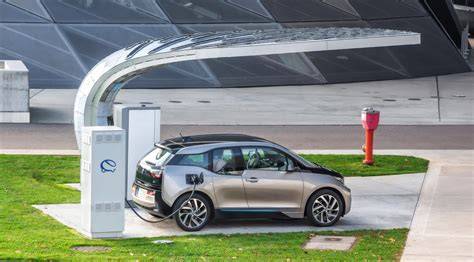 Infografika: Jak poznat nejlepší ojetý elektromobil 2026