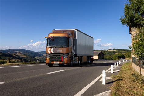 Infografika: Rozměry a uspořádání kabiny Renault Trucks T