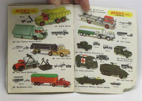 katalog kovových autíček ilustrace