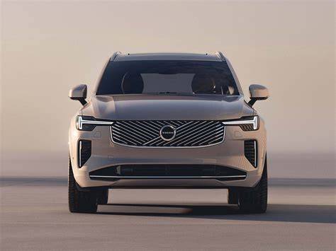 Infografika: Přehled vstupů a kompatibility Volvo XC90 multimediálního systému