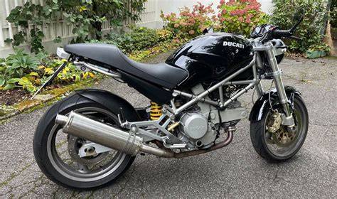 Obrázek: Ducati Monster 620 - profil modelu a rozměry