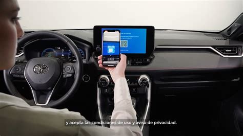 Infografika ukazující, které modely Toyota a ve kterých výbavách nabízejí systémy Smart Connect a Toyota Touch 2 s navigací Connected