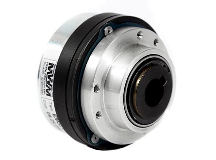 Infografika s přehledem výhod a nevýhod elektromagnetické spojky