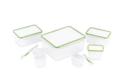 Sada plastových víček různých velikostí