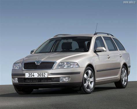 Fotografie různých verzí Škoda Octavia II a jejich dílů