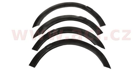 Příklad koroze lemů blatníků u staršího vozu