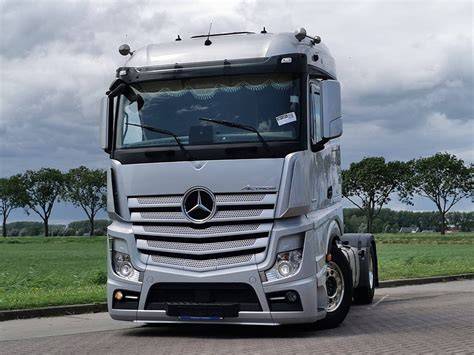 Mapa komponent a servisních stanic Mercedes-Benz Actros