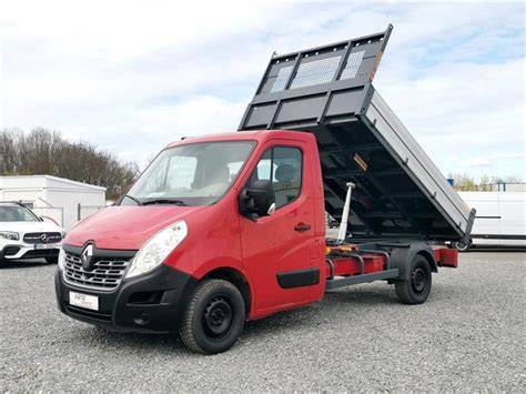Fotoreportáž: Instalace kolových blatníků na sklápěč Renault Master