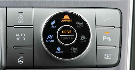ovládání Driving Mode Select na přístrojové desce