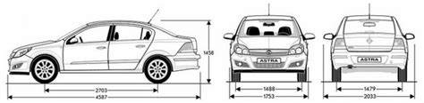 Infografika ukazující rozměry Astra H Caravan, délkou a rozvorem