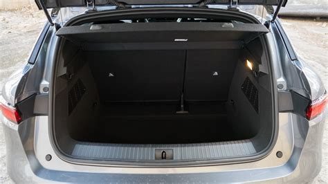 Praktický zavazadlový prostor Peugeotu 206 SW