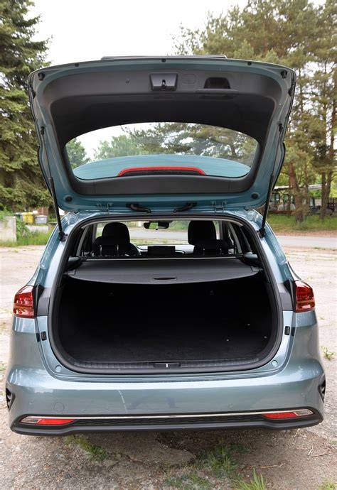 Kia Cerato interiér a zavazadlový prostor