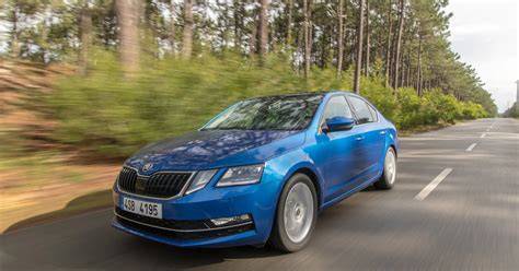 Infografika: typy blatníků pro Škoda Octavia 3 (před I, po faceliftu, barvy)