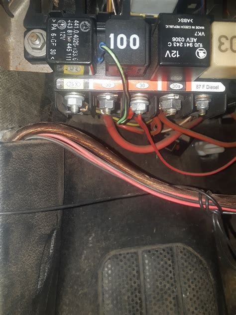 Schéma zapojení klaksonu v automobilu