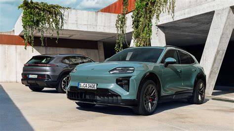 Infografika: Technické parametry Porsche Cayenne Electric (rozměry, baterie, dojezd, výkon)