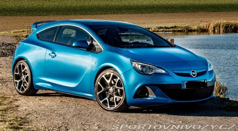 Opel Astra J GTC a OPC - design a sportovní verze