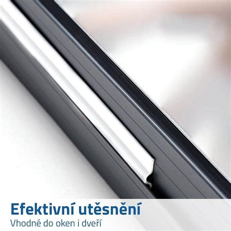 detail plastového upevňovacího prvku boční lišty