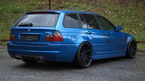 Vizualizace rozložení karoserie BMW E46 Touring - poloha blatníků, dveří, kapoty a nárazníků