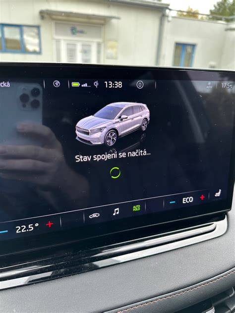 Mapa s ukázkou propojení vozu s mobilním zařízením