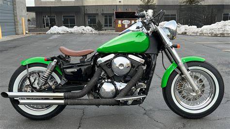 https://example.com/images/kawasaki_vn1500_exhaust_kit.jpg