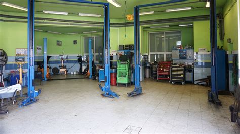 Moderní vybavení autoservisu