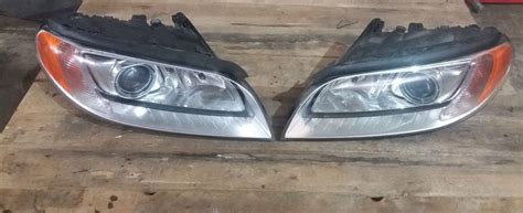 Schéma umístění nákladové lampy v interiéru Volvo V70