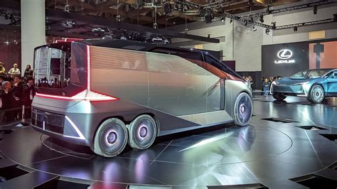 Ilustrační foto luxusního vozu Lexus