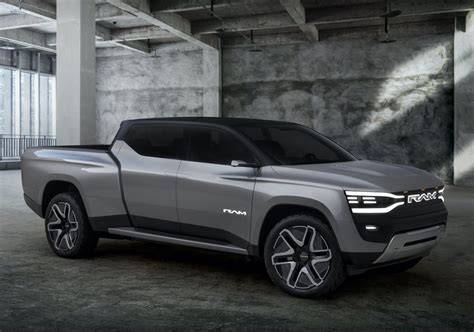 Ram 1500 REV koncept vs produkční podoba