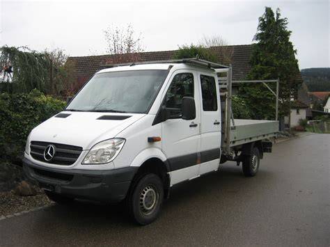 Mercedes 413 CDI Doka s nástavbou Meiller