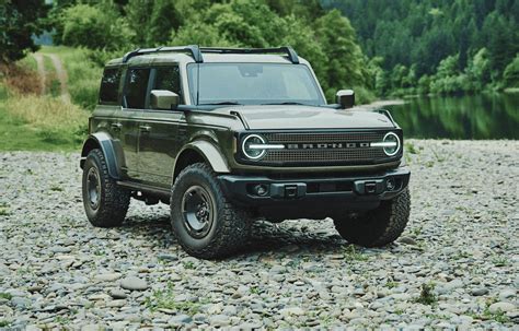 Bronco druhé generace a luxusní prvky
