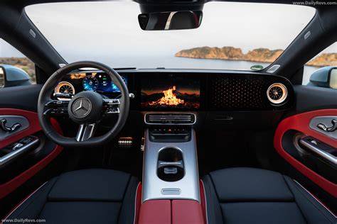Interior Mercedes CLA Shooting Brake panoramatická střecha a hvězdná obloha