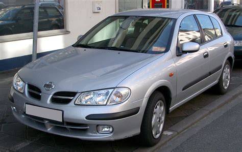 Schéma rozvodového systému Nissan Almera N16 a orientační rozměry řetězu, napínáků a polohování vaček