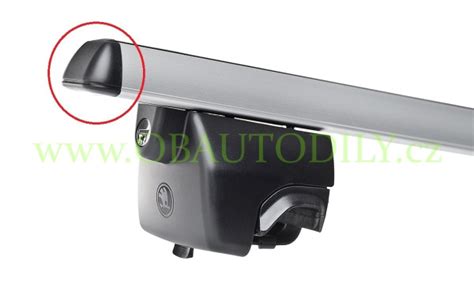 Detail uchycení základního střešního nosiče Škoda Superb