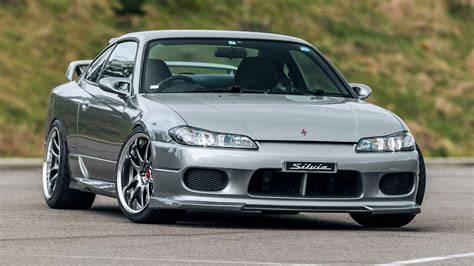 Fotografie driftovacího speciálu Nissan S15 v měřítku 1:10