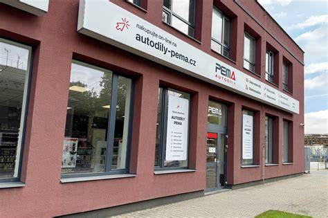 autodíly a dílny kaplice exteriér