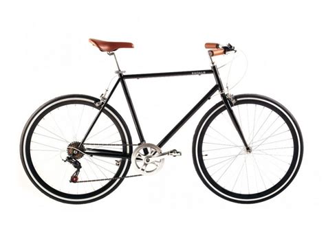 Různé typy brzdových destiček pro jízdní kola