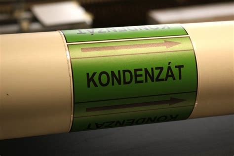 infographic kondenzát v výfuku