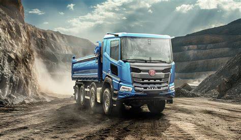 Infografika: Schéma pohonného systému TATRA PHOENIX 8x8 a klíčových komponent
