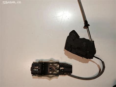 detail vnitřních klik dveří Fabia RS