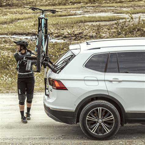 Thule OutWay na zadních dveřích Astra