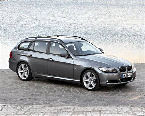 BMW E91 touring ve městě (ilustrativní foto)