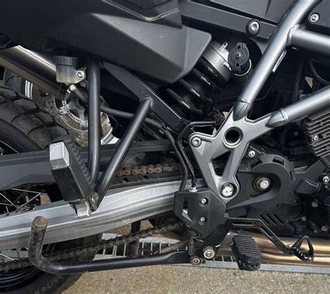 Infografika: Systém brzd a ABS u F 800GS