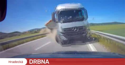 Infografika: Jak rozpoznat únavu za volantem a mikrospánek