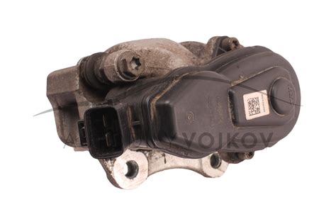 Detailní pohled na brzdový třmen s integrovanou elektronickou parkovací brzdou