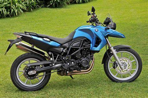 BMW F 650 GS v lehkém terénu