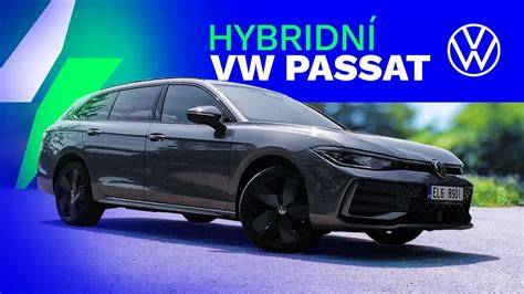 Infografika ukazující konfigurace motorů Passat a očekávané hodnoty spotřeby pro jednotlivé varianty