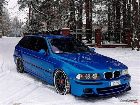 Infografika: Přehled různých rozměrů pneumatik pro BMW E39 Touring a tipy na volbu podle šířky kol