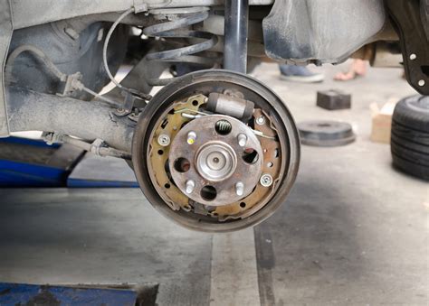 Detailní pohled na brzdové čelisti