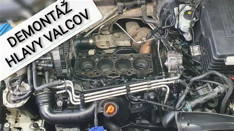 Ilustrační schéma motoru Citroën C5 s vyznačením olejové vany a filtru