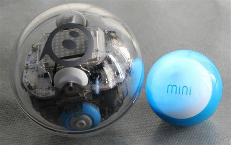 Infografika: Srovnání modelů Sphero Ollie, Sphero Mini a Sphero BOLT